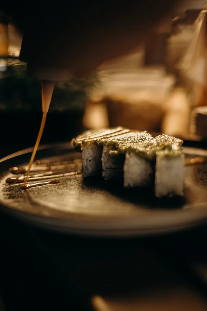 Balancing Tradition and Innovation: The Evolving World of Sushi Preparation