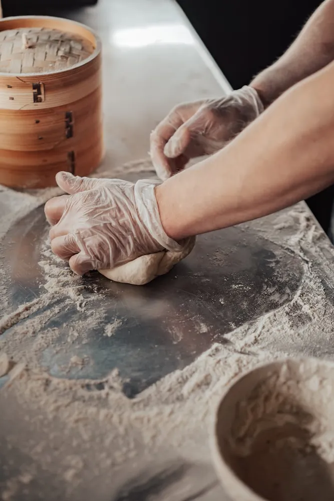 Understanding Sourdough: Classic Crafting vs. Effortless No-Knead Methods