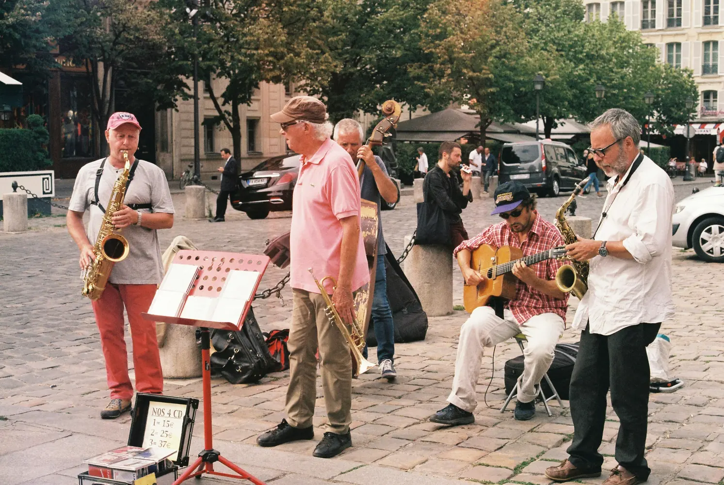 How Local Musicians Shape the Cultural Landscape of Tourist Cities